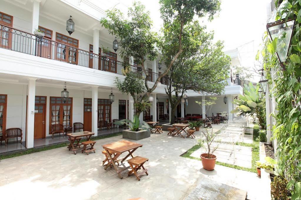 de' Halimun Guest House Bandung Extérieur photo