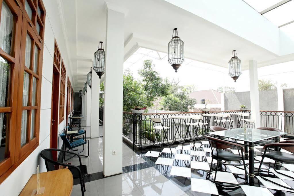 de' Halimun Guest House Bandung Extérieur photo