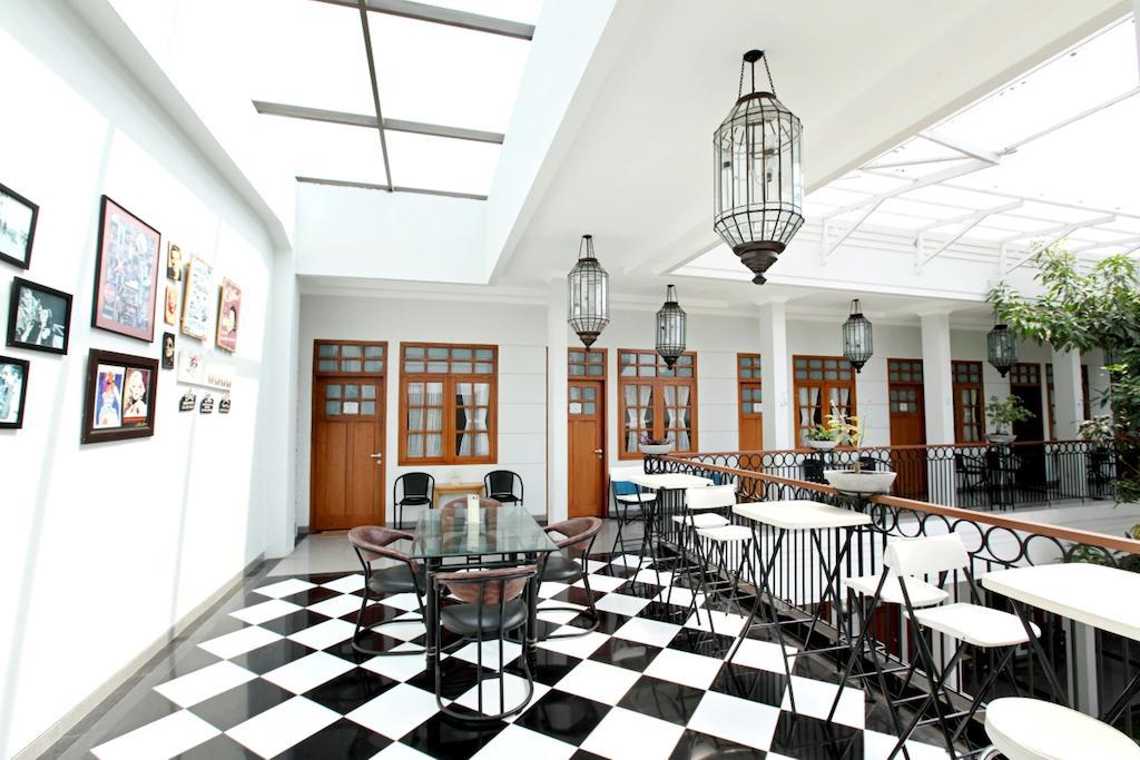 de' Halimun Guest House Bandung Extérieur photo